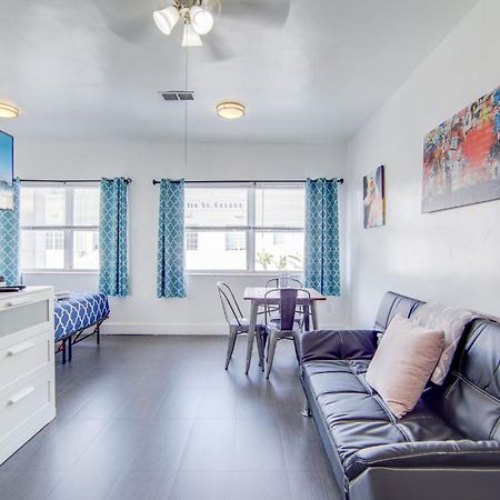 Chic Large Studio Apt Near Ocean Drive South Beach Μαϊάμι Μπιτς Εξωτερικό φωτογραφία