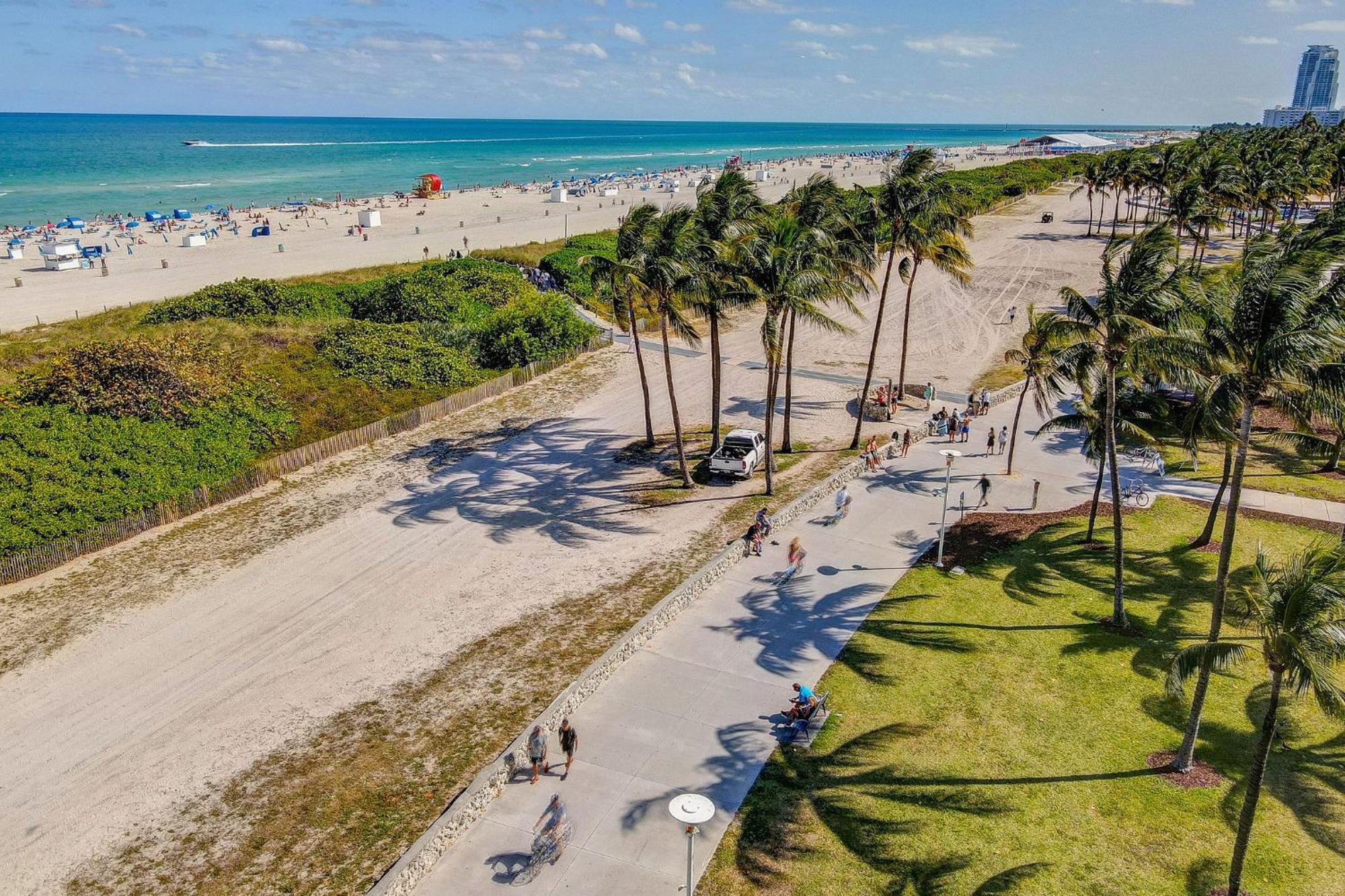 Chic Large Studio Apt Near Ocean Drive South Beach Μαϊάμι Μπιτς Εξωτερικό φωτογραφία