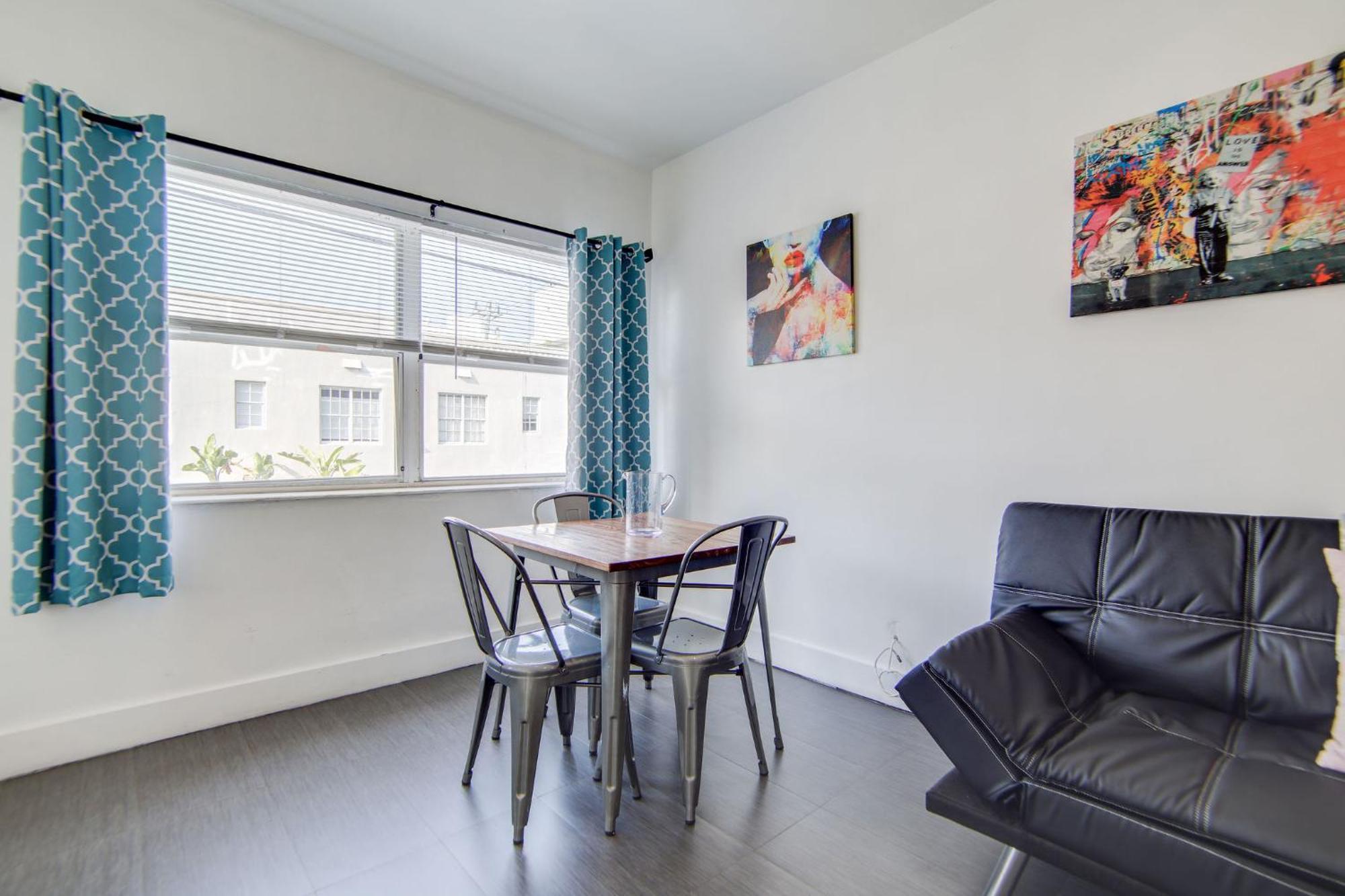 Chic Large Studio Apt Near Ocean Drive South Beach Μαϊάμι Μπιτς Εξωτερικό φωτογραφία