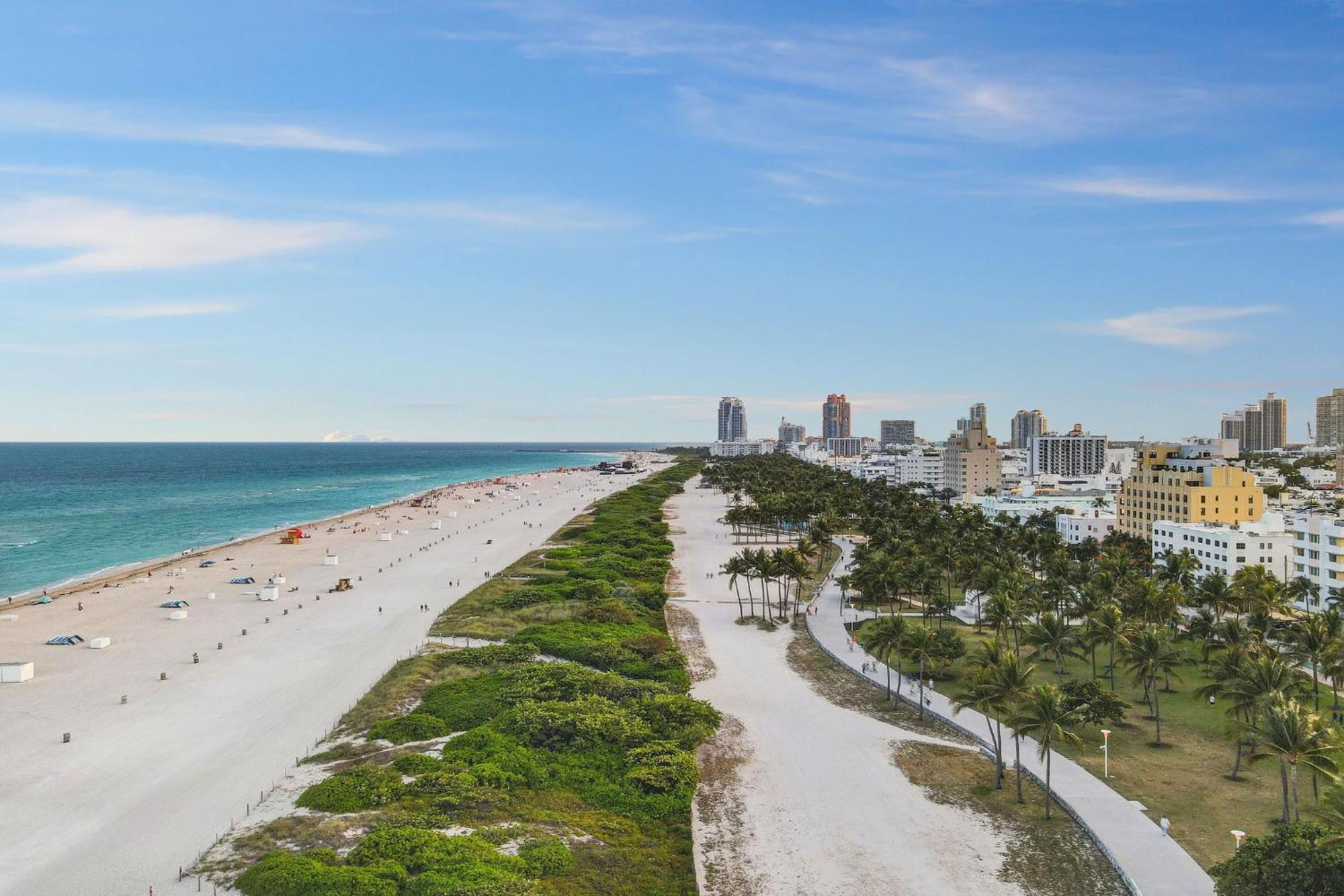 Chic Large Studio Apt Near Ocean Drive South Beach Μαϊάμι Μπιτς Εξωτερικό φωτογραφία