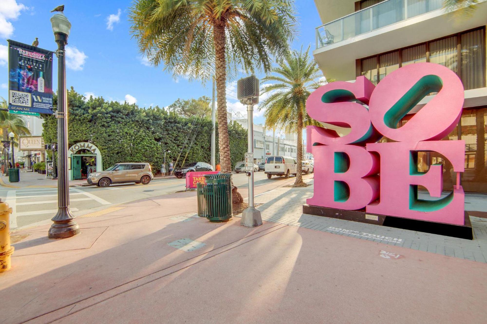 Chic Large Studio Apt Near Ocean Drive South Beach Μαϊάμι Μπιτς Εξωτερικό φωτογραφία